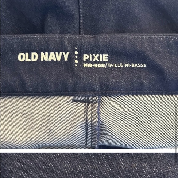 Old Navy Dark Wash Pixie Mid-Rise Straight Leg Pants Size 10 - Picture 6 of 6